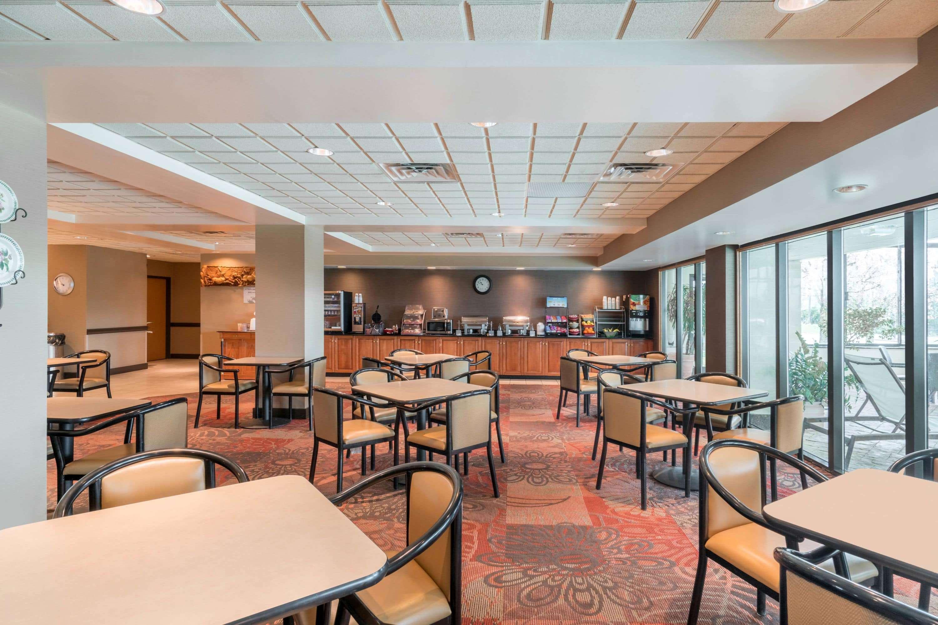 Wingate By Wyndham Hotel Lexington Exterior photo